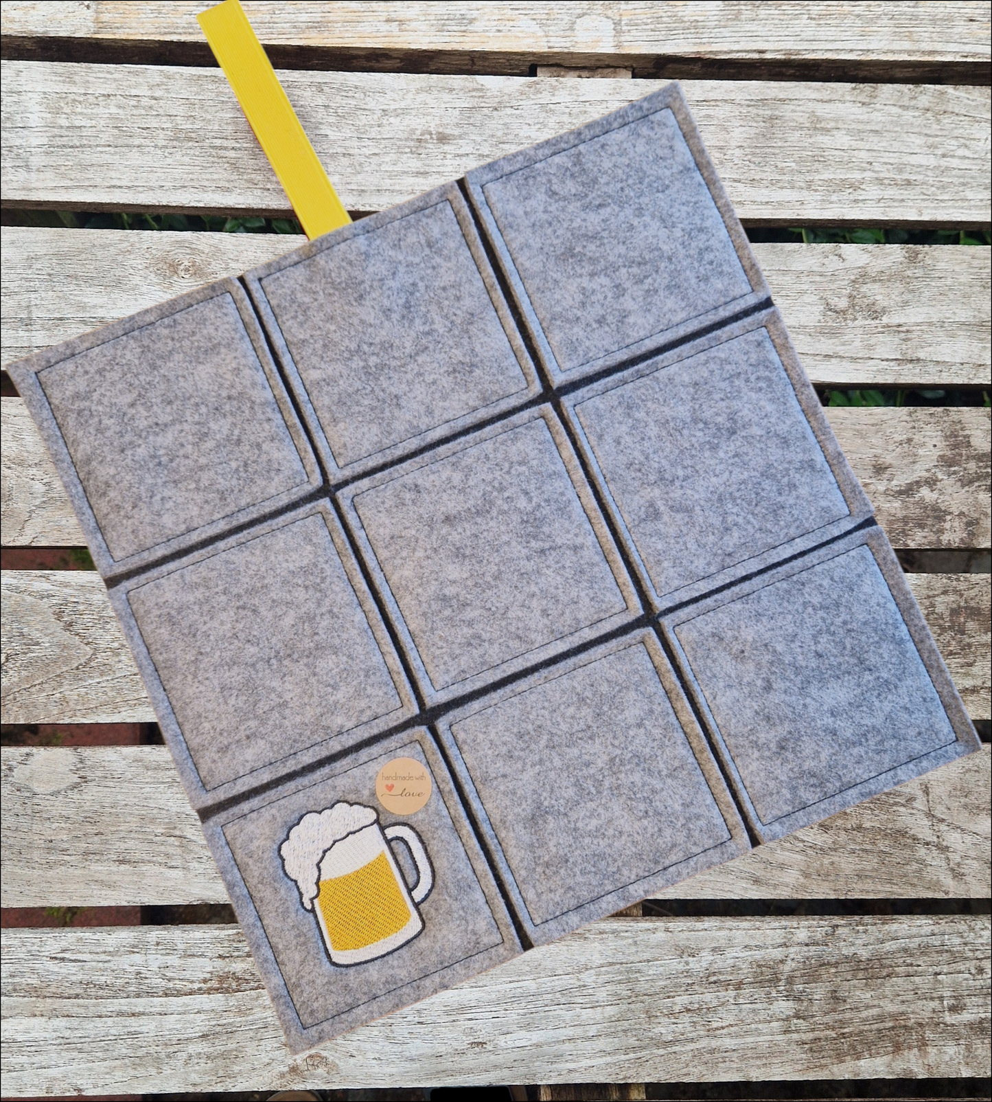 Praktisches Sitzkissen to Go mit Bestickung "Bier" für Camping, Wandern, Outdoor, Festivals u.v.m. (Kopie) (Kopie) (Kopie) - Pirouette Handmade