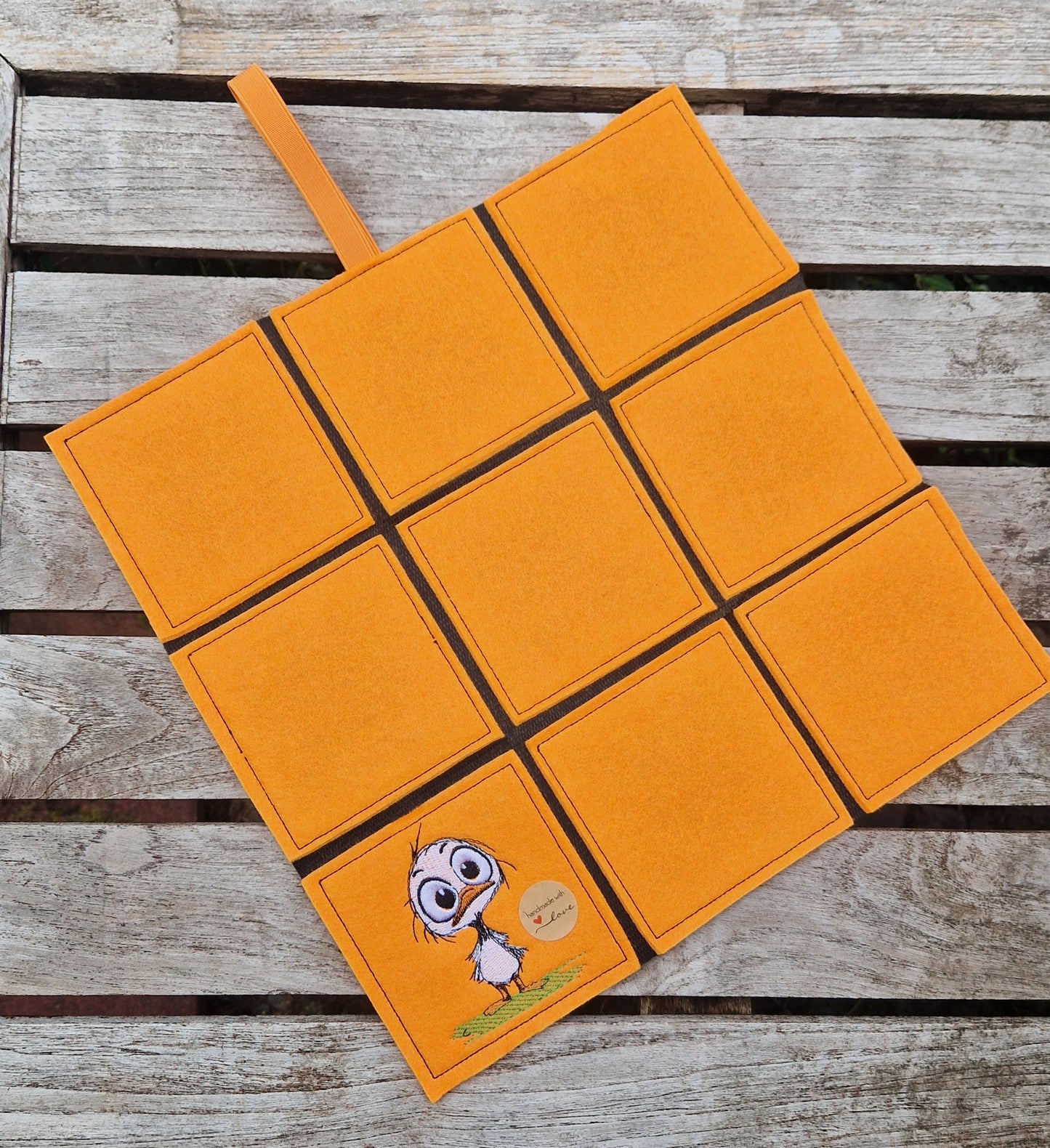 Praktisches Sitzkissen to Go mit Bestickung "Ente" für Camping, Wandern, Outdoor, Festivals u.v.m. - Pirouette Handmade