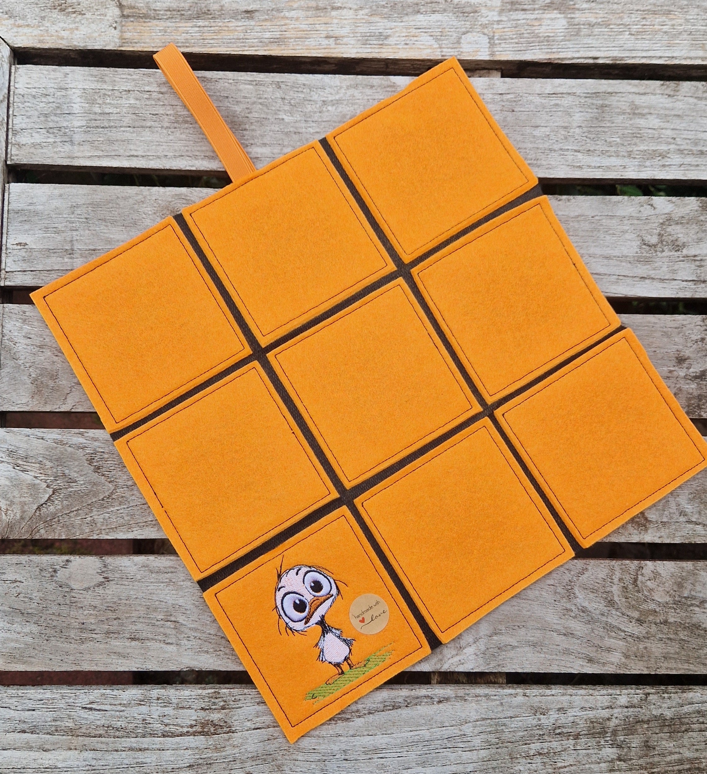 Praktisches Sitzkissen to Go mit Bestickung "Ente" für Camping, Wandern, Outdoor, Festivals u.v.m. - Pirouette Handmade